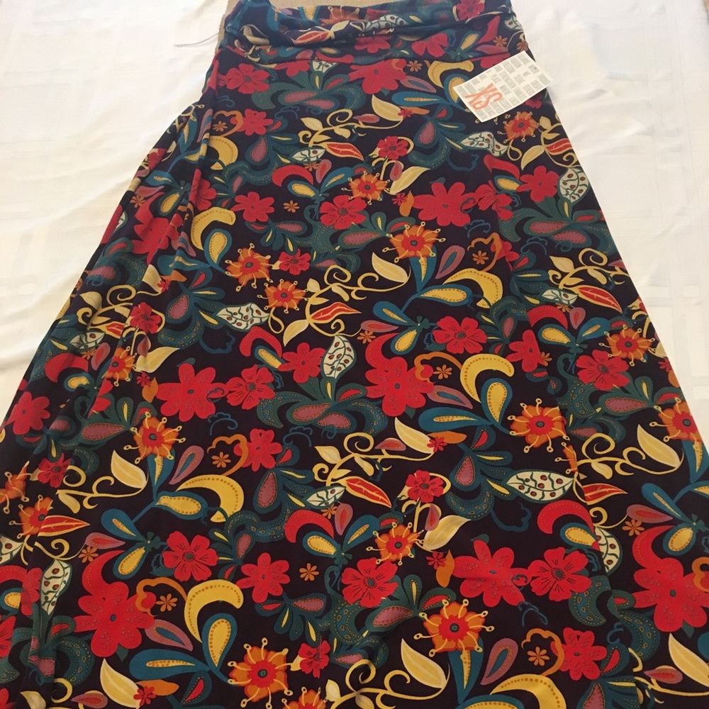 NWT XS Maxi skirt Unicorn print